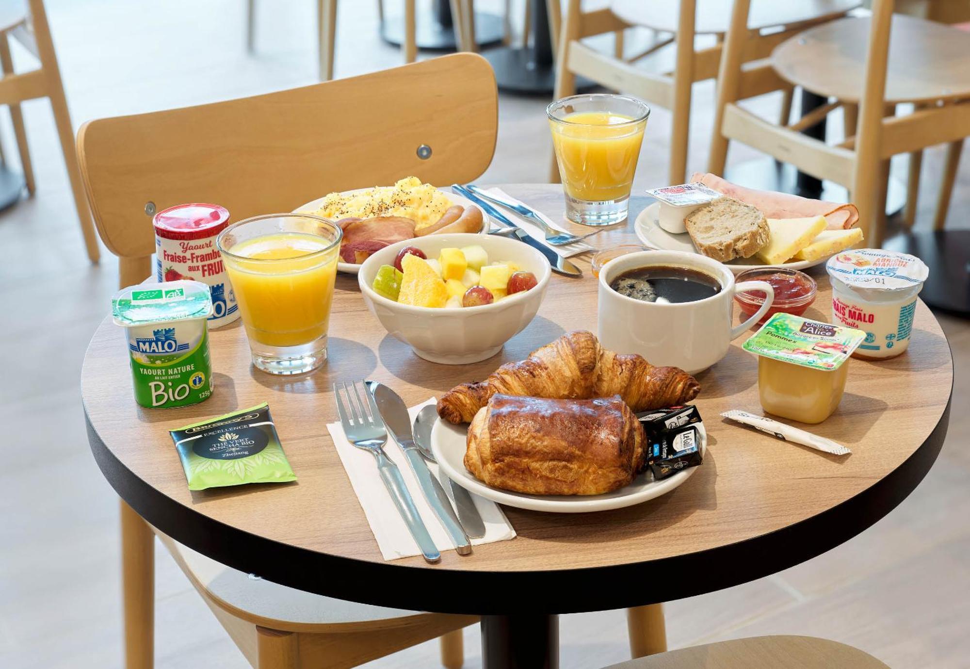 B&B Hotel Cergy Saint-Christophe Gare Dış mekan fotoğraf